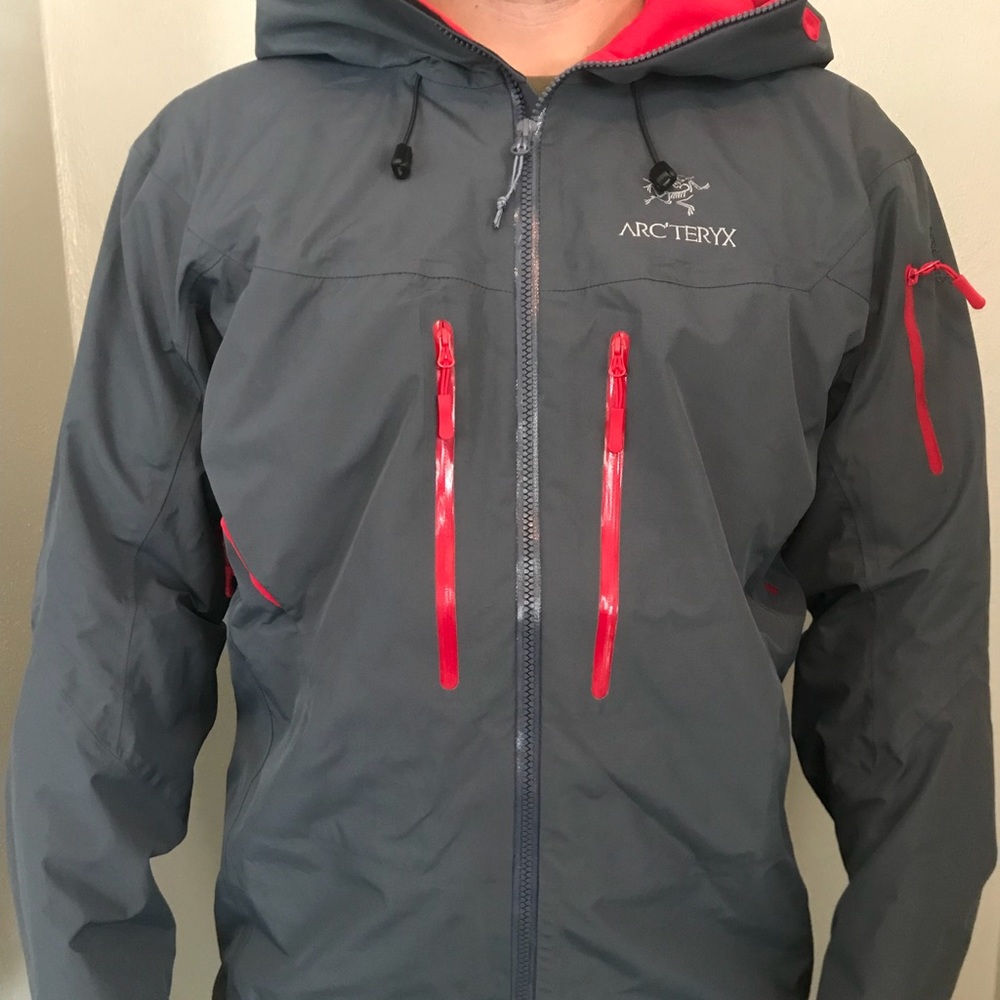 NOT FOR SALE Men’s XL Gore-Tex ARC’TERYX Jacket